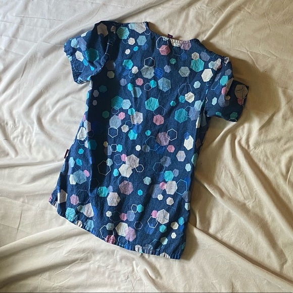 Scrub top - Picture 2 of 2